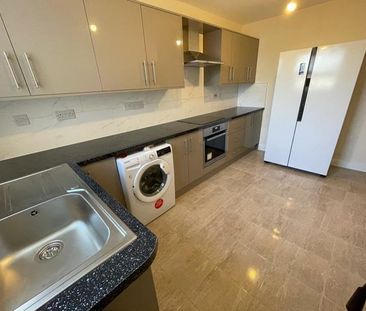 Chester Road North, Kidderminster - Photo 6