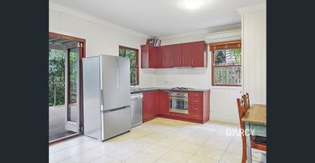 Quiet Lower-Level Retreat – 6km to CBD - Photo 4
