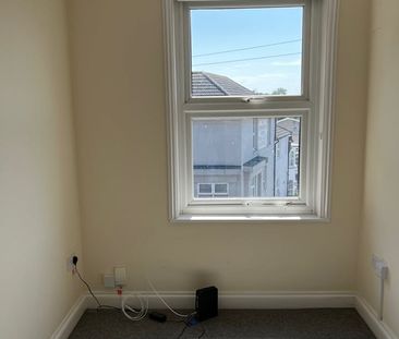 3 Bed Maisonette, Bear Road, BN2 - Photo 3