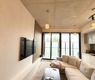 Stylish 2-Bedroom Apartment off Greville Street - Photo 6