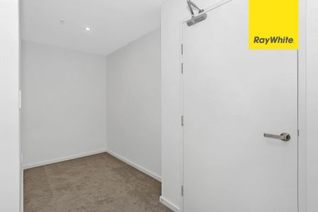 ONE BEDROOM APARTMENT IN CONVENIENT LOCATION - Photo 5