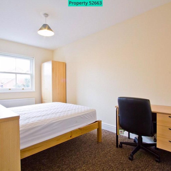 5 bedroom terraced house to rent - Photo 1