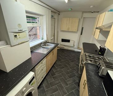 Room in a Shared House, Hampton Road, B23 - Photo 4