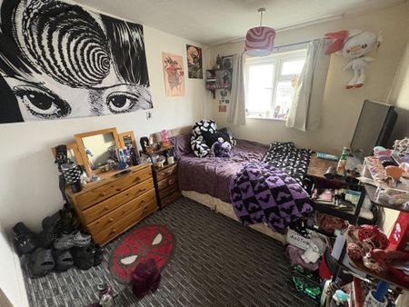 5 bedroom semi-detached house to rent - Photo 5