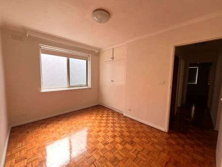 “Large 2 bedroom apartment” - Photo 2