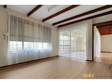 Family Home - Photo 3