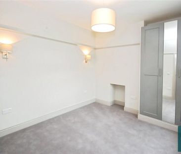 4 bedroom semi-detached house to rent - Photo 5