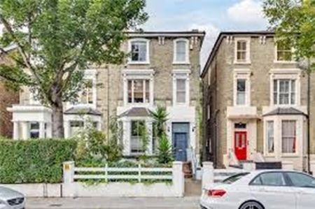 2 Bed Flat, Lime Grove, W12 - Photo 5