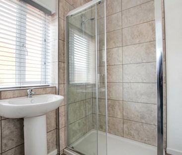 Pitcroft Avenue, Reading, Berkshire, RG6 - Photo 3