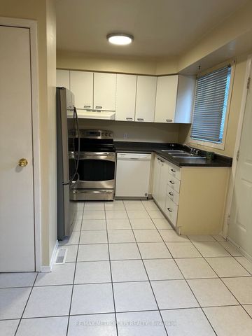 Condo Townhouse For Lease | X8140118 - Photo 5