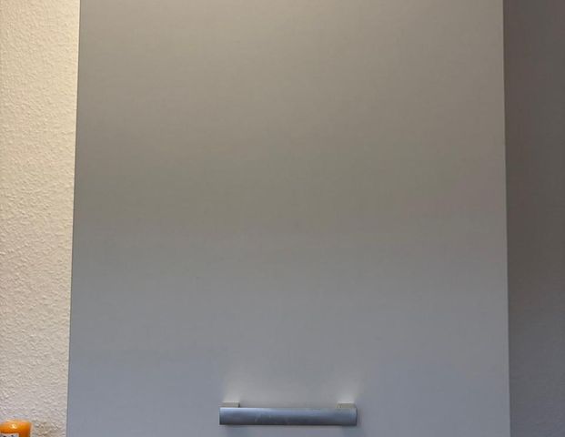 2 Zimmer Wohnung, Dachgeschoss mit Einbauküche - Foto 1