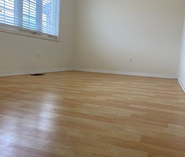 For Lease - 28 Wicklow Road, Brampton, Ontario - Photo 5