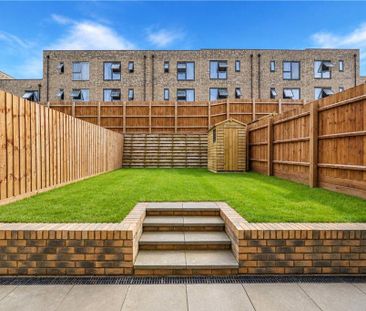 3 bedroom terraced house to rent - Photo 4