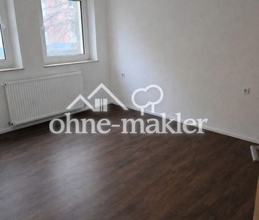Helle 2-Zimmer-Wohnung mit großem Balkon, Küche, Privatparkplatz - Foto 4