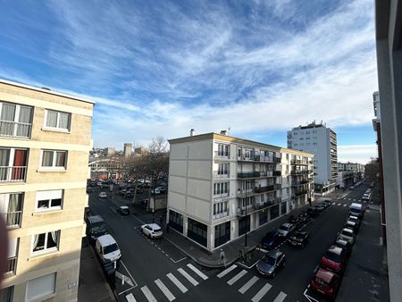 Location Appartement 3 pièces 64m² - Photo 4