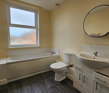 5 bedroom terraced house to rent - Photo 2
