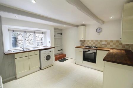2 Bedroom Terraced To Let - Photo 3