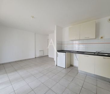 Location Appartement 1 pièce 31m² - Photo 3