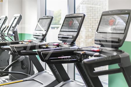 37 Clarendon Road, Watford - Photo 2