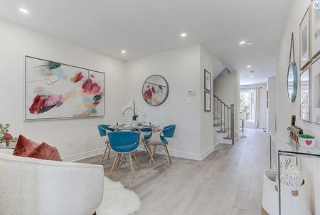 For Lease - 2221 Amberglen Court, Oakville, Ontario - Photo 5