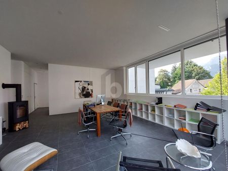 READY WITH LOVELY VIEW IN THE MIDDLE OF THE VILLAGE - Foto 4