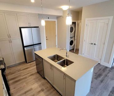 1702 17 Avenue Southwest condo — Calgary, AB (2-Bedroom) - 2 Bedroom - Photo 5