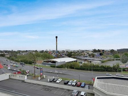 Modern 2-Bed, 2-Bath Apartment in Prime Manukau - Photo 4