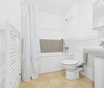 Lime Tree Court, Hardwicke, Gloucester - Photo 6