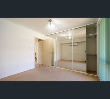 8 Bellanger Drive, Beldon, WA 6027 - Photo 4