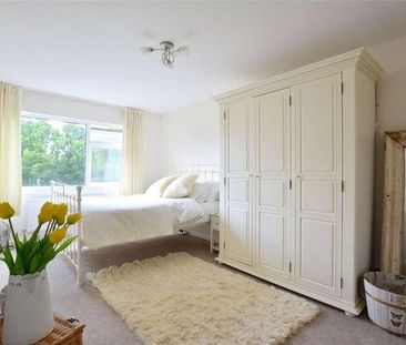 Moon Court, Lyme Farm Road, Lee, London, SE12 - Photo 3