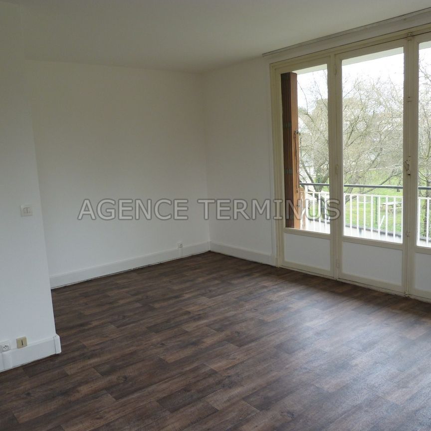 Location Appartement 1 pièce 30m² ENGHIEN LES BAINS 95880 - Photo 1