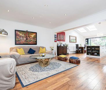 4 bedroom semi-detached house to rent - Photo 3