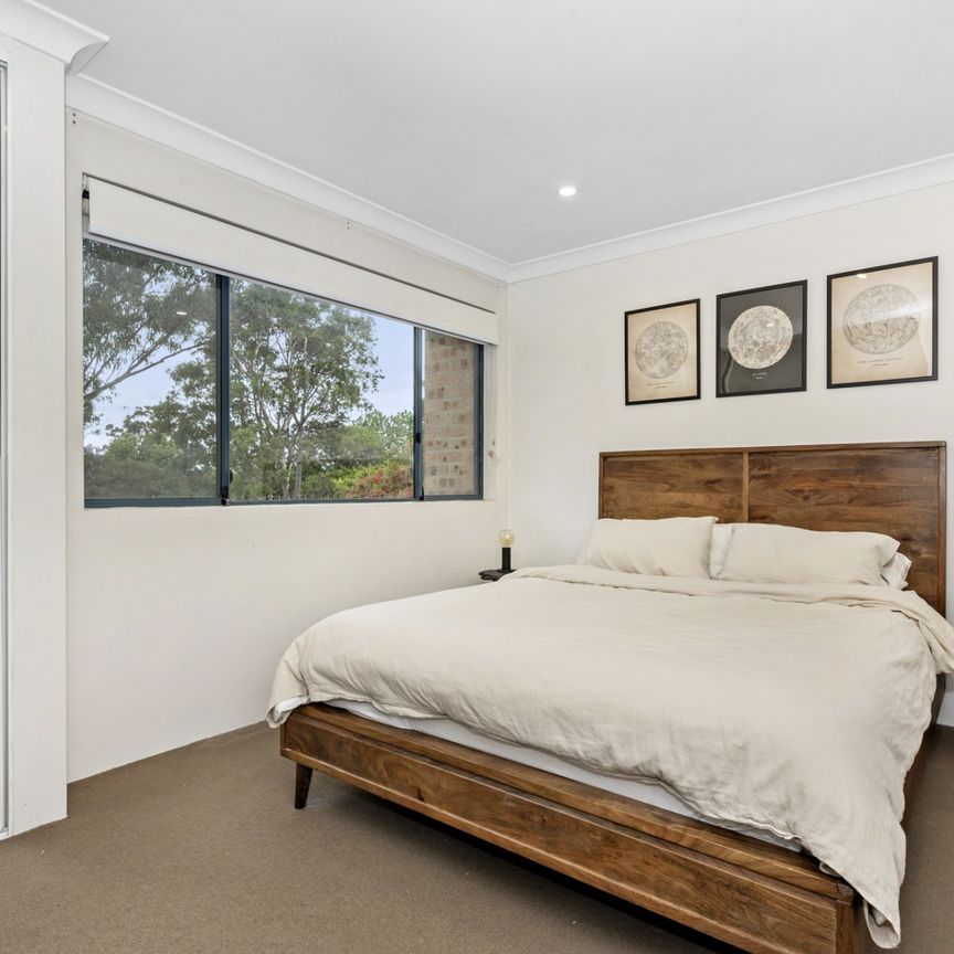 Bright 2 Bedroom Unit - Photo 1