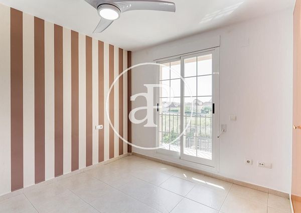 Semi-detached house for rent in Campolivar