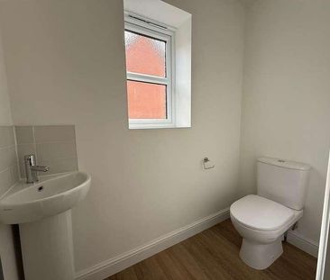 Rivington Park, Bolton, BL6 - Photo 4