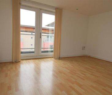 2 bedroom maisonette to rent - Photo 1