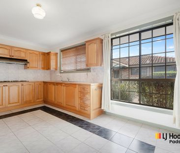 Private Rear Villa with Light-Filled Living & Courtyard - Photo 5