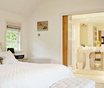 5 bedroom detached house to rent - Photo 5