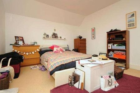 Church Road, Richmond, TW10 - Photo 3