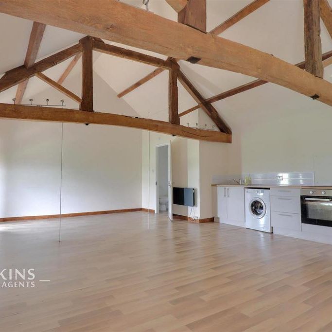 Studio to rent - Photo 1