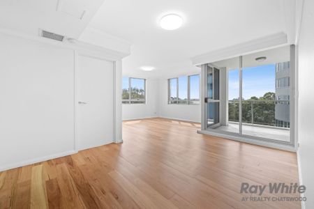 Modern Apartment With Two Balconies - Prime Chatswood Location - Photo 4
