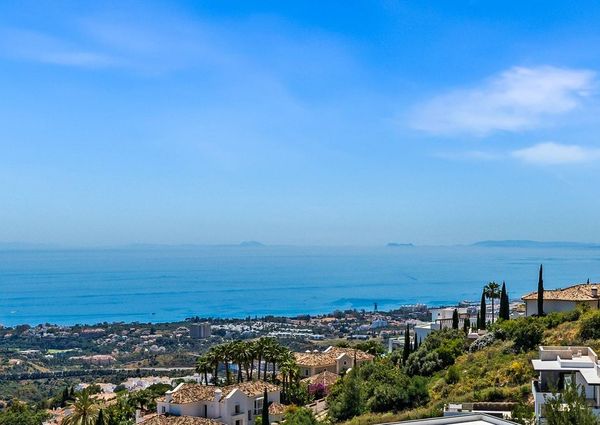 6 bedroom luxury Villa for rent in Marbella, Spain