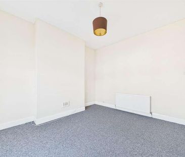 St Vincent Road, Wallasey, CH44 - Photo 4