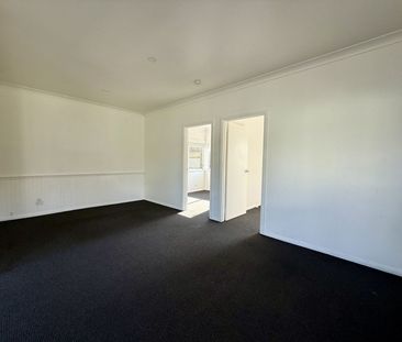 Spacious Family Home in a Convenient Location - Photo 5