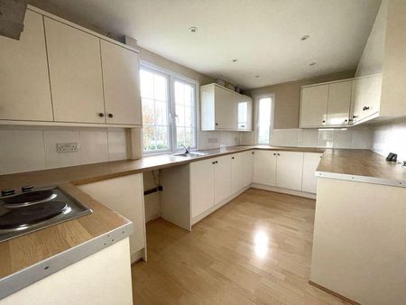 2 bedroom semi-detached house to rent - Photo 3