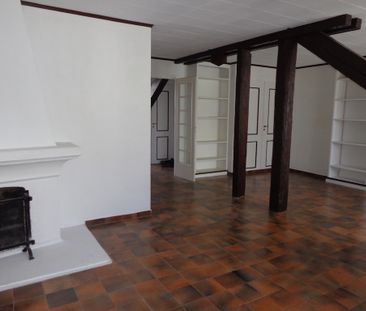 Location Appartement 1 pièce 60m² - Photo 1