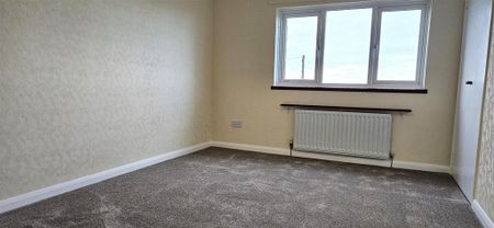 3 bedroom detached house to rent - Photo 4