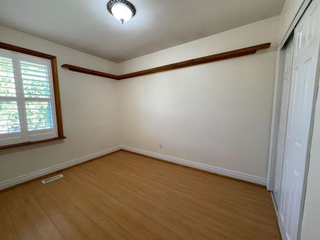 For Lease - 334 Stevenson Road Unit# Upper, Oshawa, Ontario - Photo 4