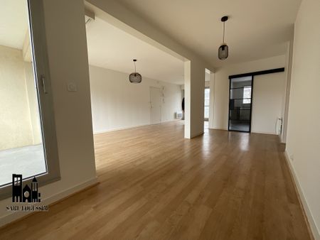 Location Appartement 5 pièces 100m² BOURGES 18000 - Photo 2