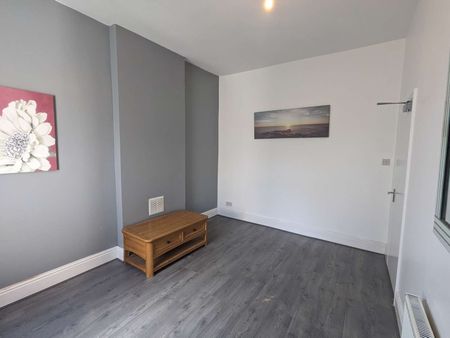 Terry Street Room 3 - Photo 2